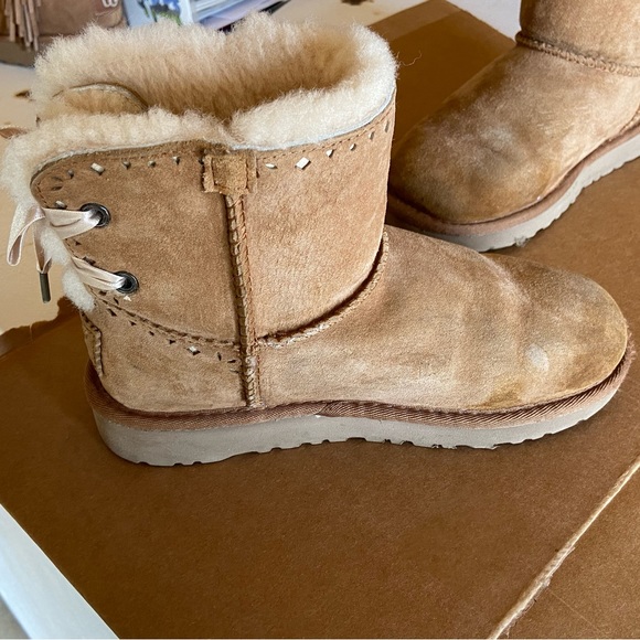 Kids size 3 Ugg boots - Picture 5 of 5
